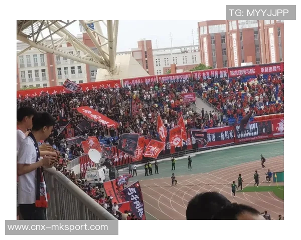 陕西足球崛起之路探秘青训发展与职业联赛的双重推动 陕西足球崛起之路探秘青训发展与职业联赛的双重推动