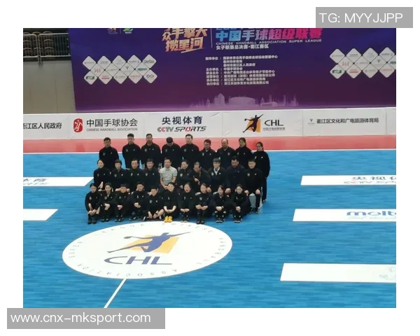 足球手球的魅力与技巧解析：如何在比赛中巧妙运用手球战术